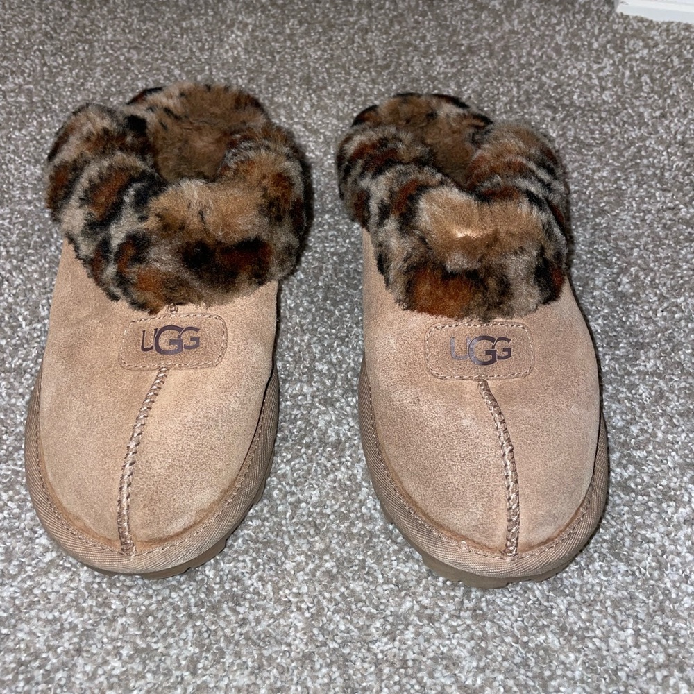 UGG leopard slippers woman’s size 9